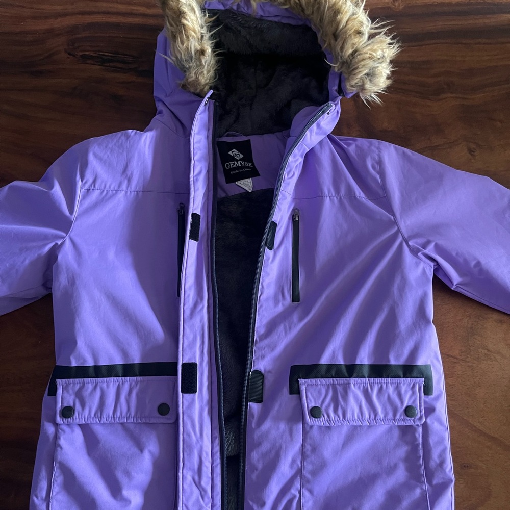 Purple Puffer Coat with Fur-Trimmed Hood and Water-Resistant Shell
